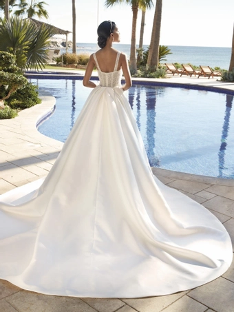 Demetrios 1253 #3 default backface vertical thumbnail