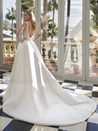 Demetrios 1254 #1 default backface vertical thumbnail