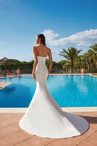 Demetrios 200147 #2 default backface vertical thumbnail