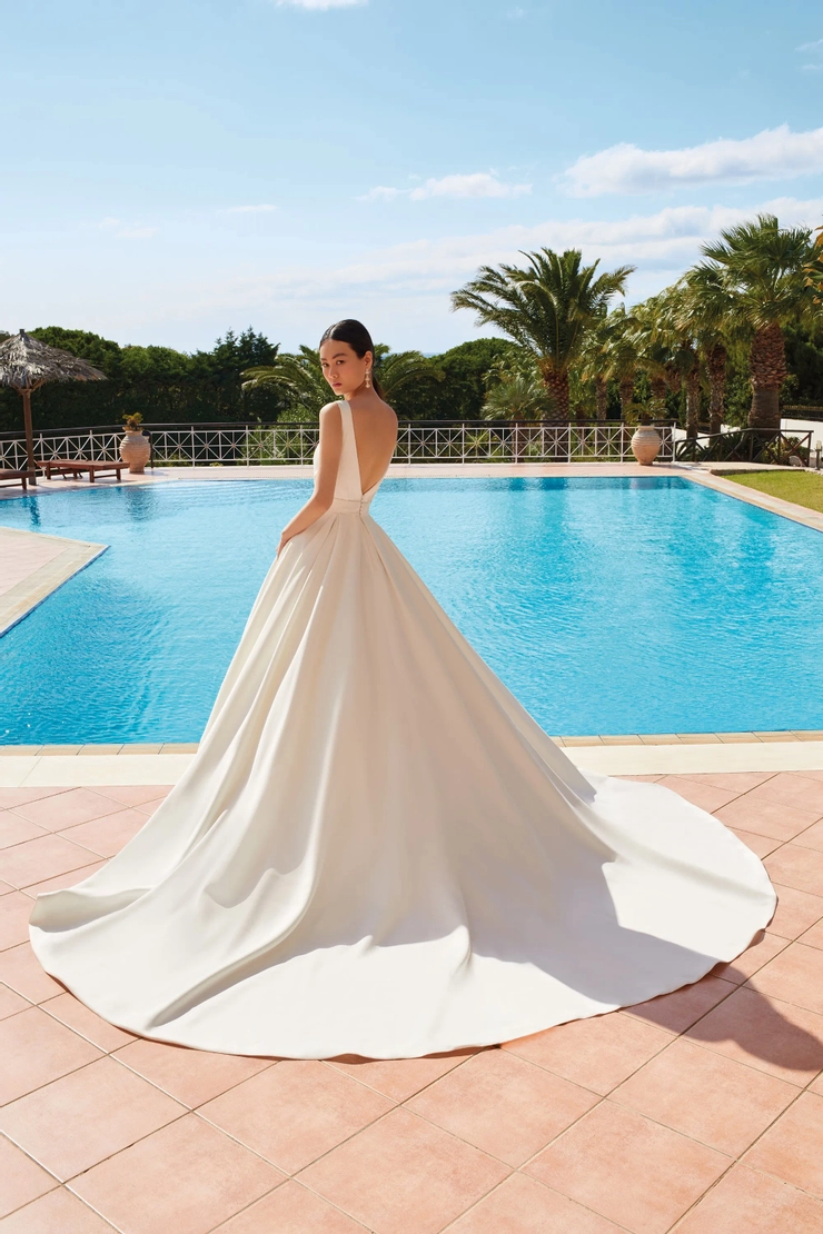 Demetrios 200149 #1 default backface vertical picture