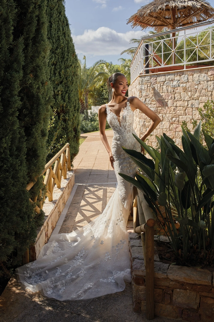 Demetrios 200158 #1 frontface vertical picture