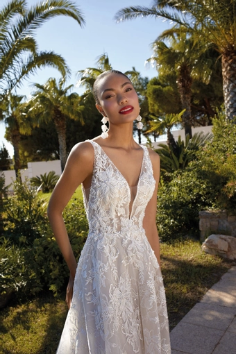 Demetrios 200163 #3 frontface vertical cropped thumbnail