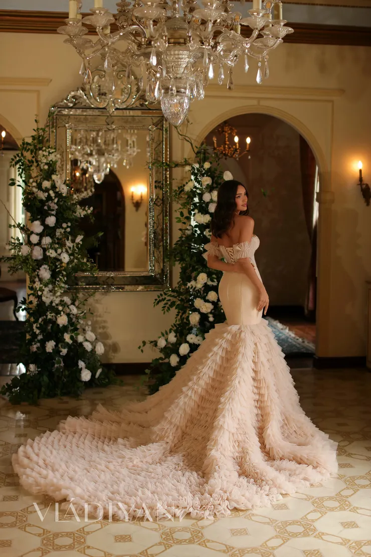 Vladiyan 2448 #1 default backface vertical picture