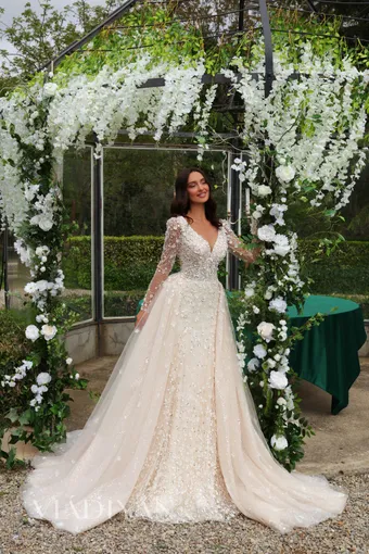 Vladiyan 2451 #0 default frontface vertical thumbnail