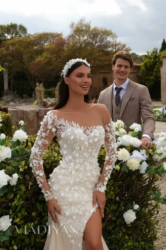 Vladiyan 2455 #2 frontface vertical cropped thumbnail