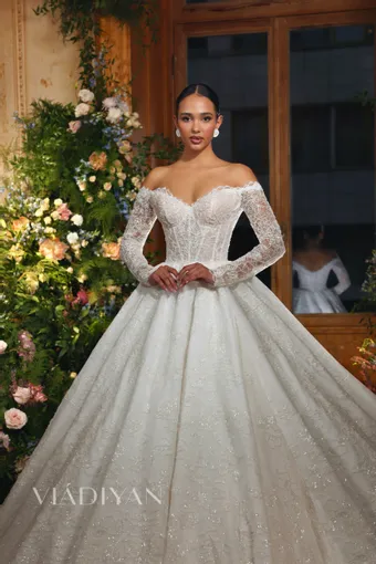 Vladiyan 2508 #3 frontface vertical cropped thumbnail