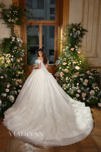 Vladiyan 2522 #3 default backface vertical thumbnail