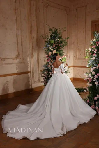 Vladiyan 2535 #2 default backface vertical thumbnail