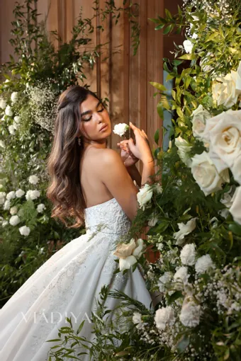 Vladiyan 2546 #3 backface vertical cropped thumbnail