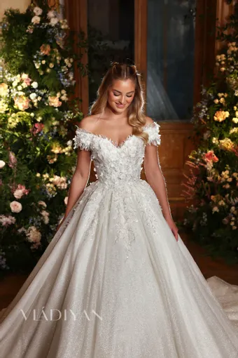 Vladiyan 2549 #3 frontface vertical cropped thumbnail