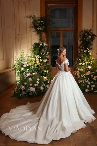 Vladiyan 2549 #2 default backface vertical thumbnail