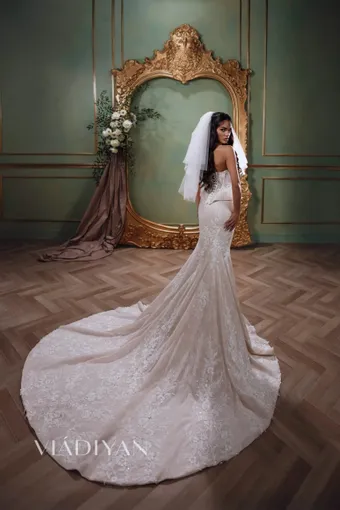 Vladiyan 2604 #2 default backface vertical thumbnail