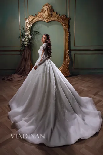 Vladiyan 2607 #1 default backface vertical thumbnail