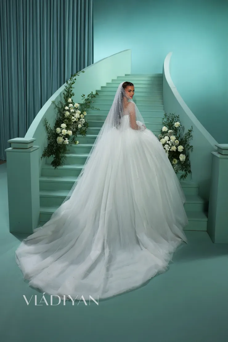 Vladiyan 2612 #1 default backface vertical picture