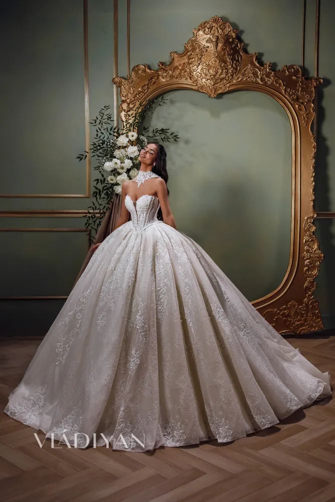 Vladiyan - 2616 | White Canvas Bridal