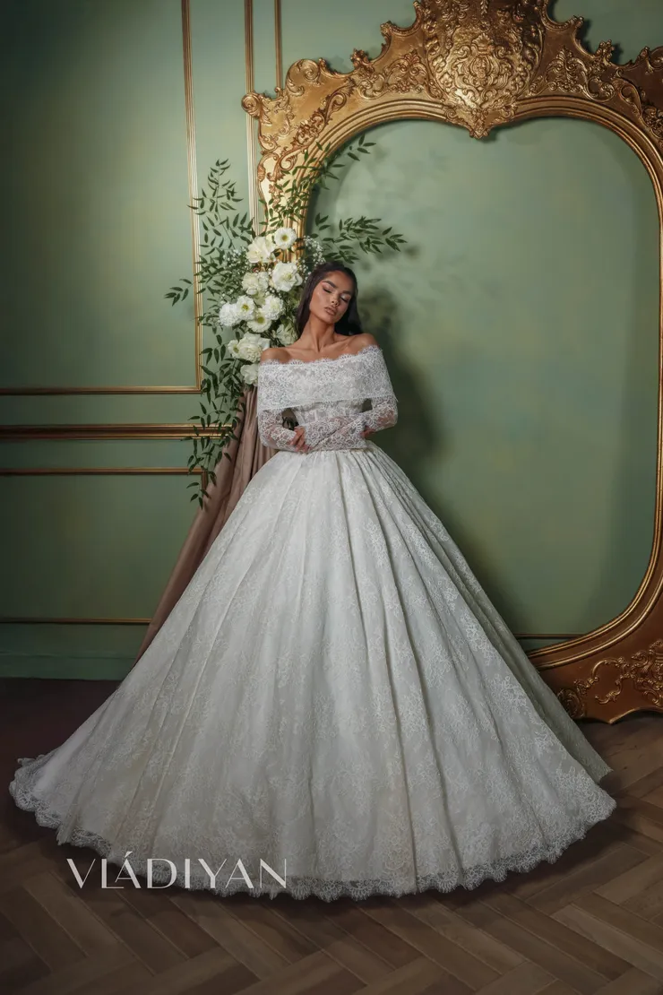 Vladiyan 2624 #0 default frontface vertical picture