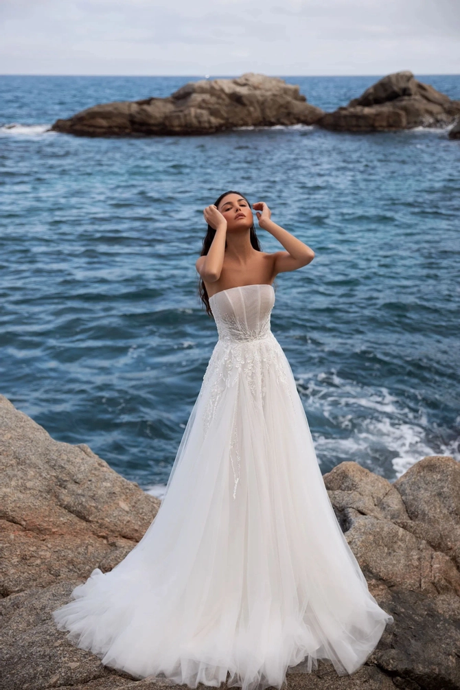 Yedyna Emily Default Image