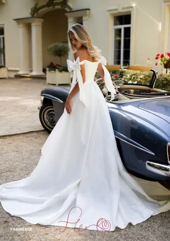 Fler Farnesse #2 default backface vertical thumbnail