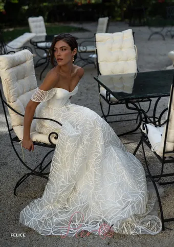 Fler Felice #2 frontface vertical cropped thumbnail