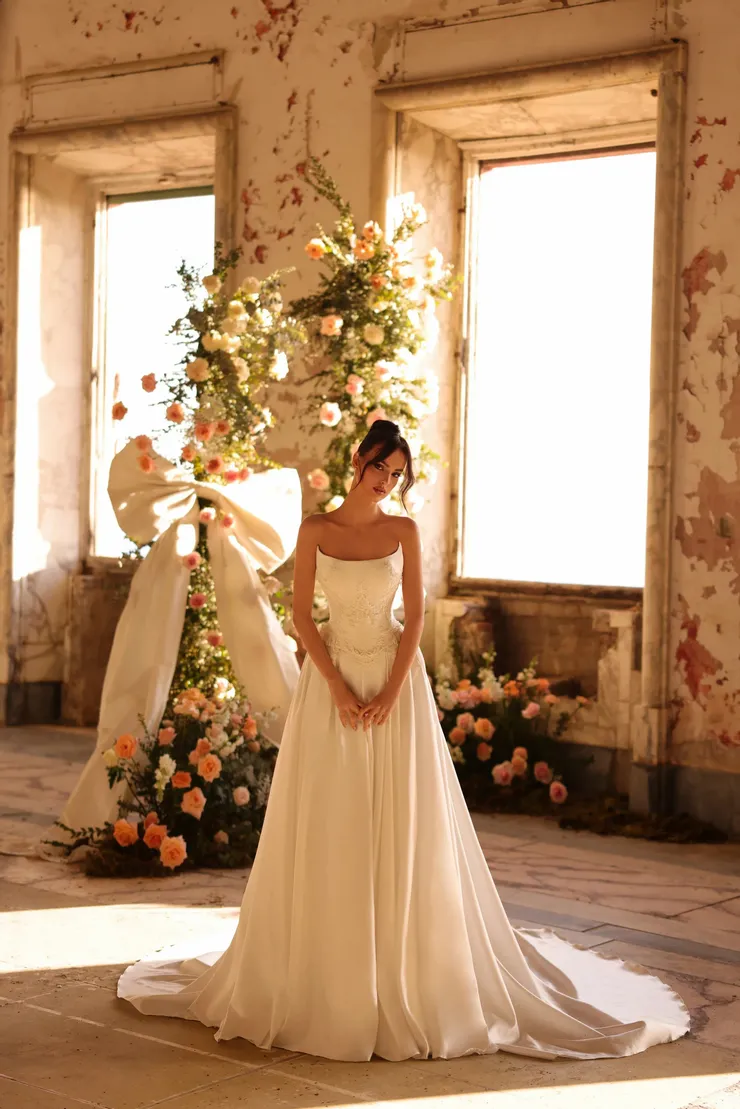 Victoria Soprano Flory #1 frontface vertical picture