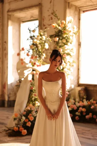 Victoria Soprano Flory #4 frontface vertical cropped thumbnail