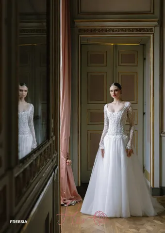 Fler Freesia #0 default frontface vertical thumbnail