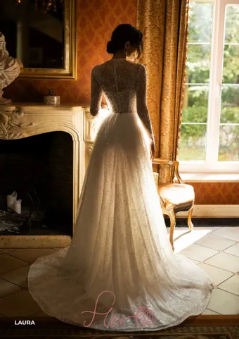 Fler Laura #1 default backface vertical thumbnail