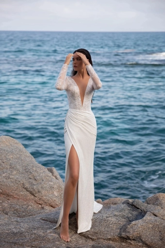 Yedyna Lea #2 vertical thumbnail