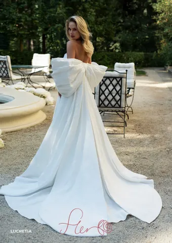 Fler Lucretia #1 default backface vertical thumbnail