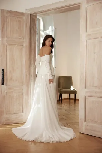 Victoria Soprano Mademoisella #1 default backface vertical thumbnail