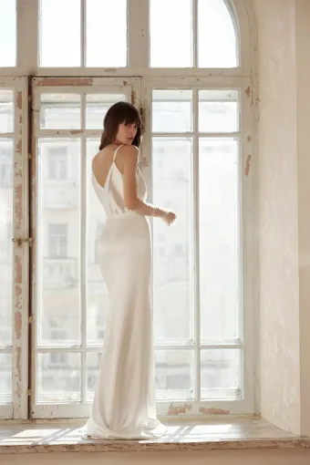 Victoria Soprano Orintal #1 default backface vertical thumbnail