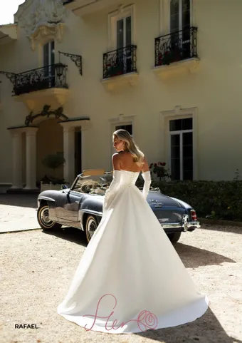 Fler Rafael #1 default backface vertical thumbnail