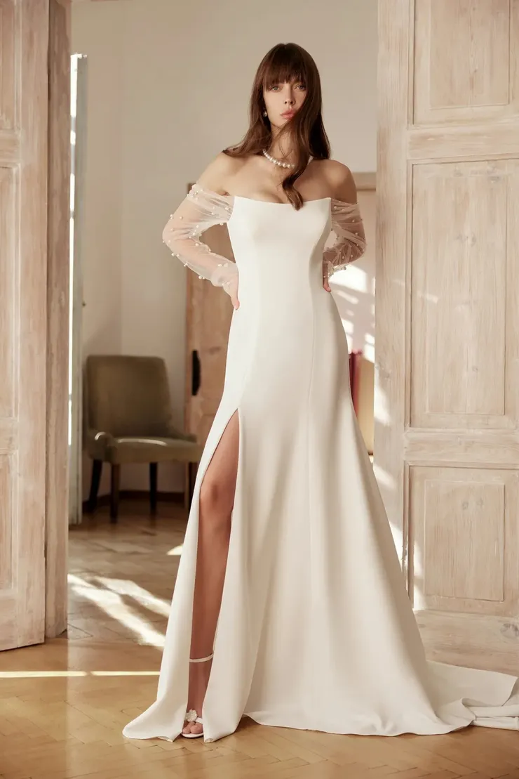 Victoria Soprano Signorina Default Thumbnail Image