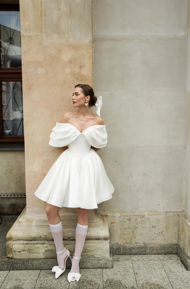 Fler Teresa Default Image