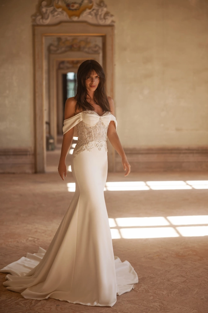 Yedyna | White Canvas Bride - YD18214 | White Canvas Bridal